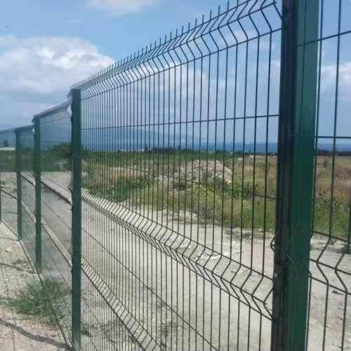 Best Selling Easy Installation garden security perimeter 3d curved iron wire mesh fence peach shape post fencing