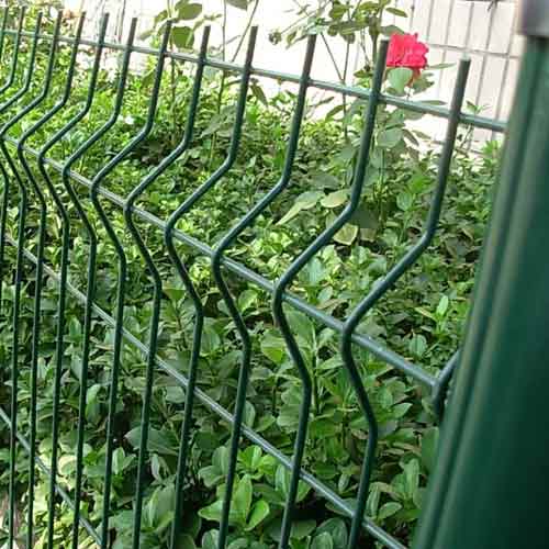 Vinyl Coated Fence 3D Curved Fence Panels Hot Selling Pvc Metal Iron Garden Fence For Security