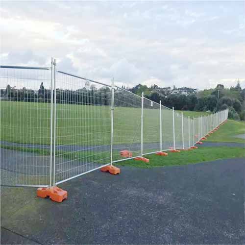 Galvanized Round Rail Livestock Fence Corral Cattle Fence Temporary Fencing